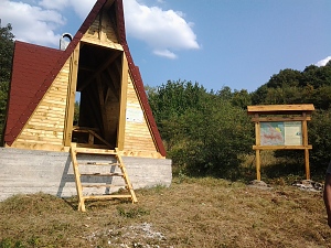 Нови туристически заслони в Природен парк 